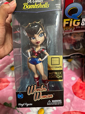 Loot Crate DC Comics Bombshells Wonder Woman Vinyl Figure Metallic 1:12 2017