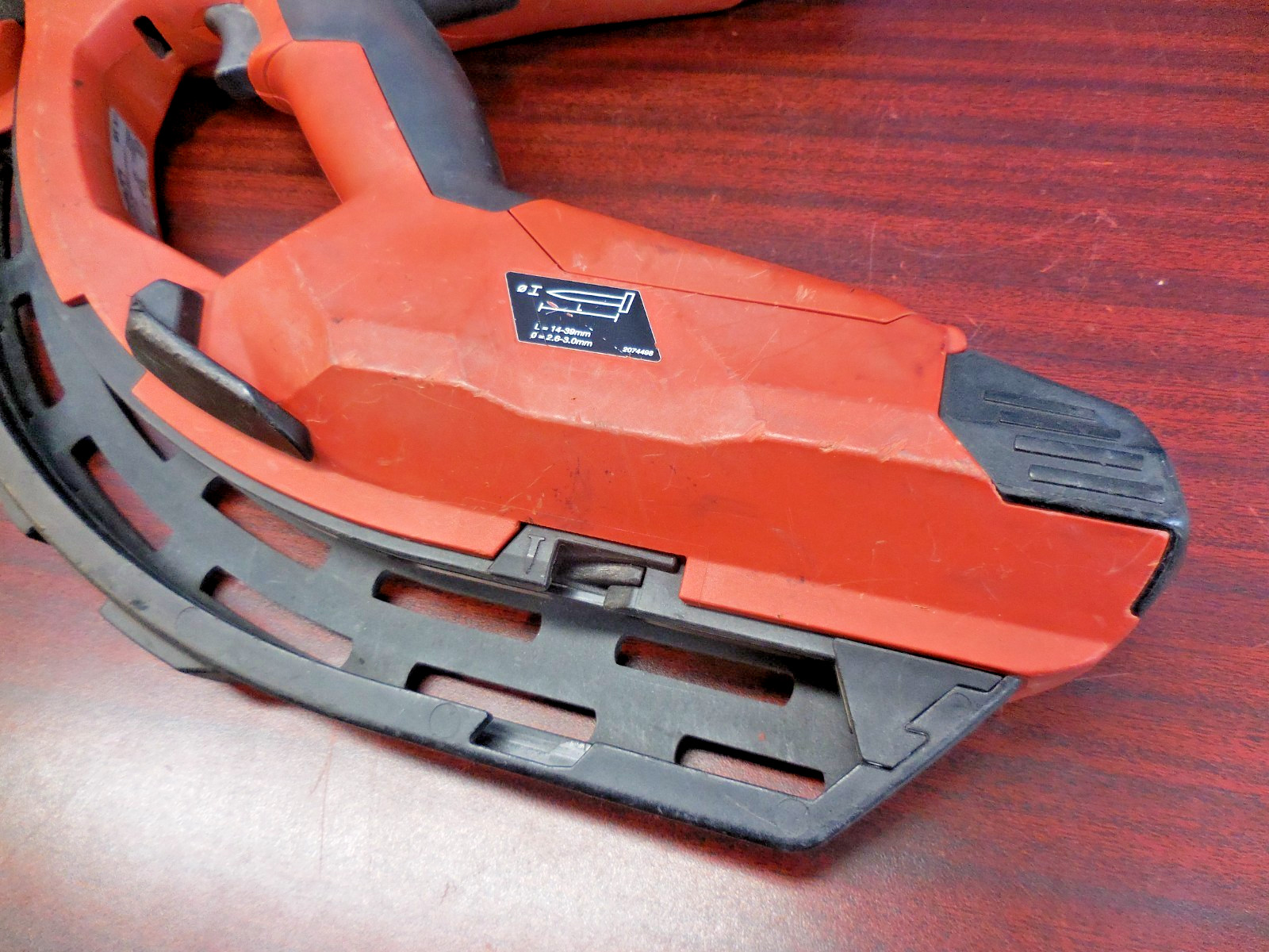 Hilti GX-3 Gas-Actuated Fastening Tool 2102194 Metal Stud Framing Gun GX3