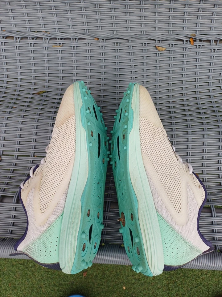 New Balance CK 10 Cricket Spikes Men White, Size UK 9.5, EU 44 - Image 4 of 4