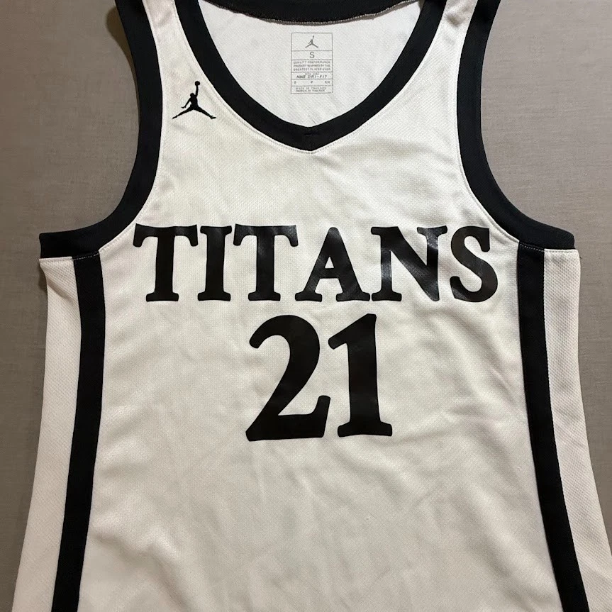 Футболка женская Cal State Fullerton Titans Nike Jordan DRI-FIT S белая без рукавов. - Изображение 2 из 4