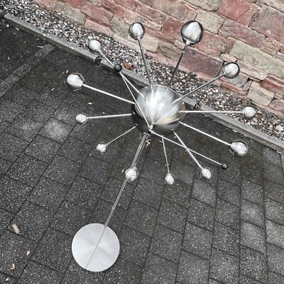 st1/12  stylische Sputnik Standuhr