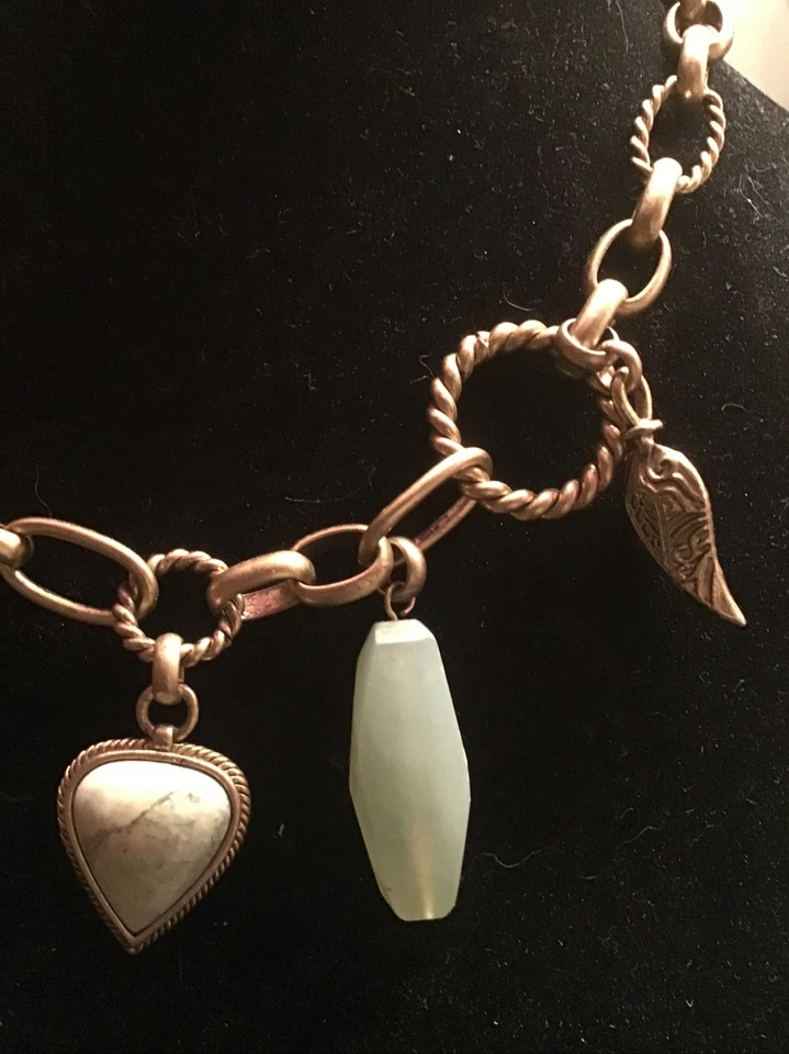 KENNETH COLE Moda Collar Piedras Corazón Dijes Piedra Verde Claro Tono Plata Foto 2 de 4