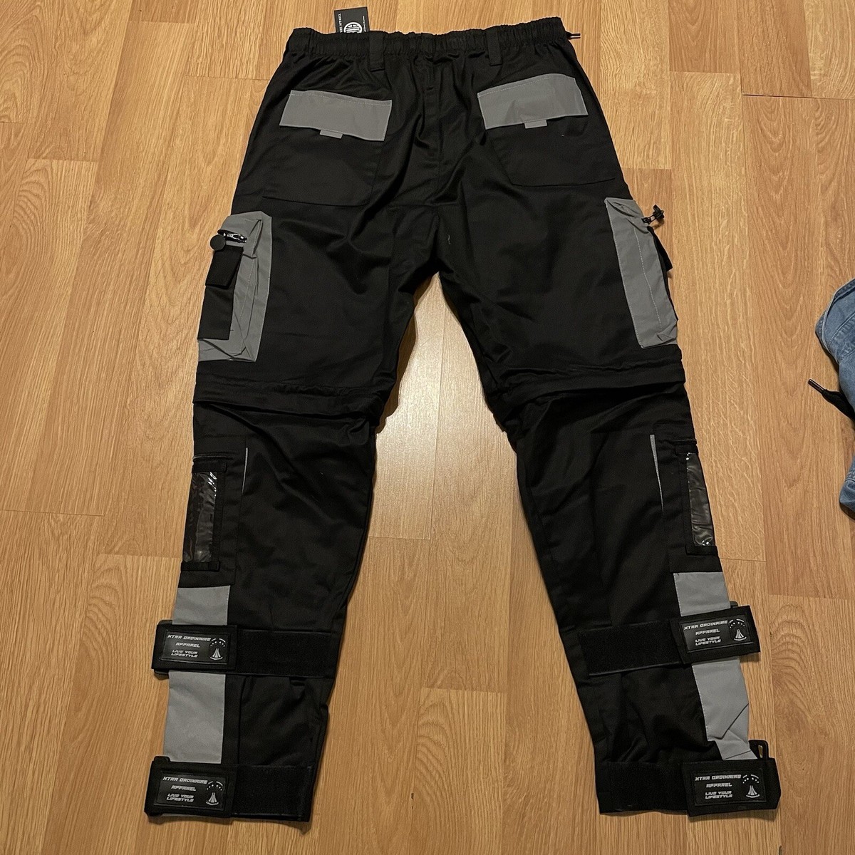 XOA Xtra Ordinarie Apparel SS Strap Reflective Black Retro