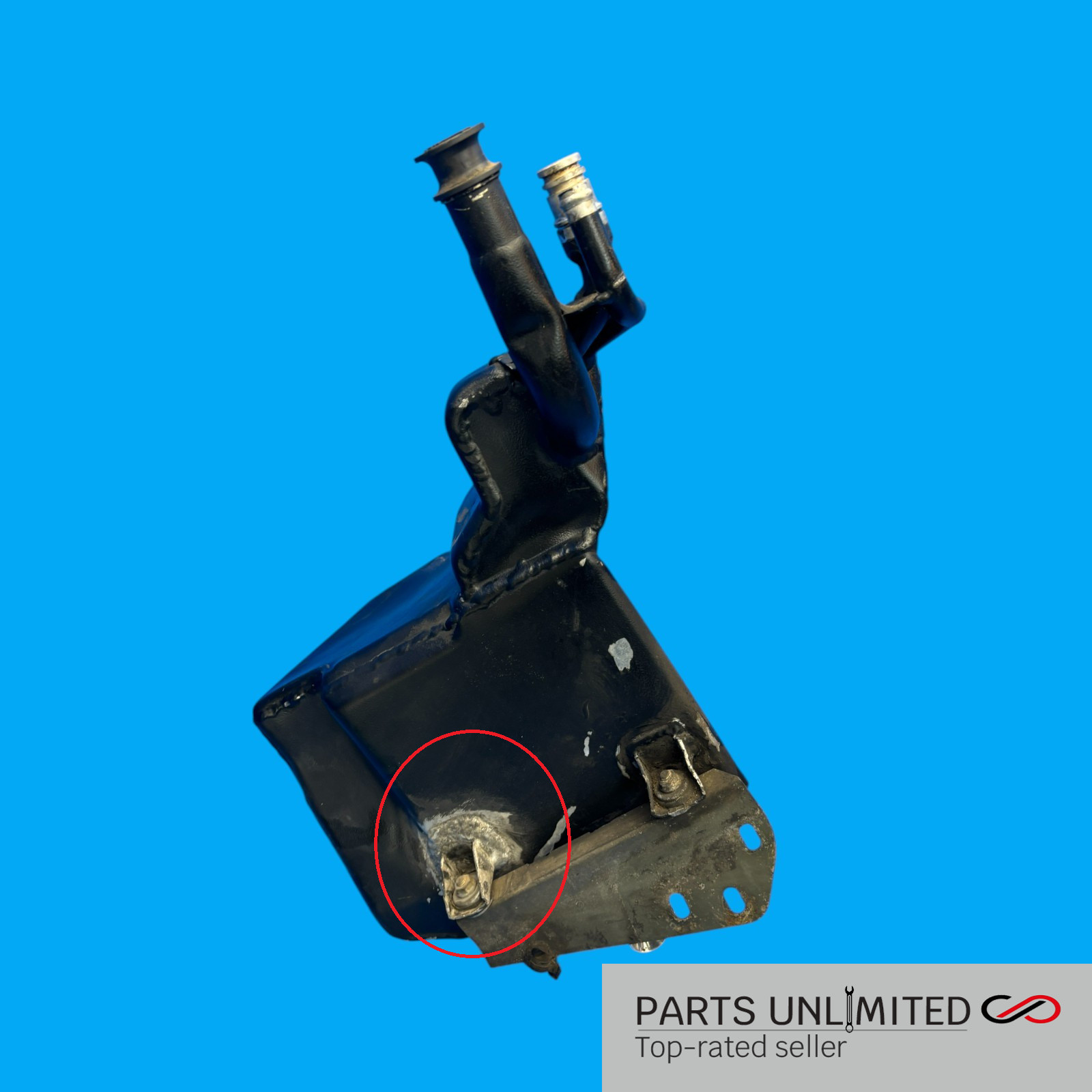 03-08 Maserati Quattroporte M139 OEM engine motor oil cooler tank reservoir F136