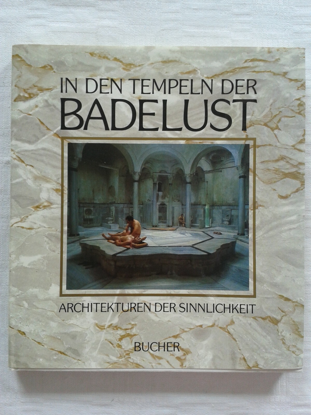 Foto 1 di 6