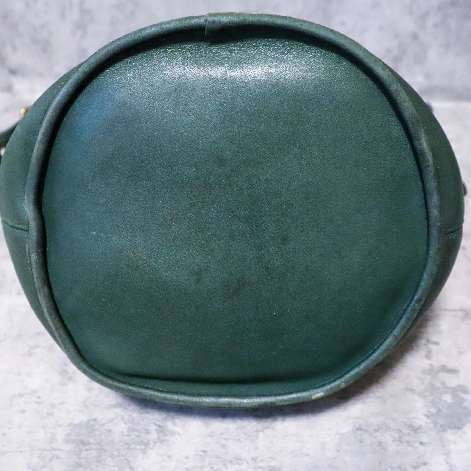 Borsa a tracolla Coach vintage 9085 verde pelle conciata a guanto made in USA