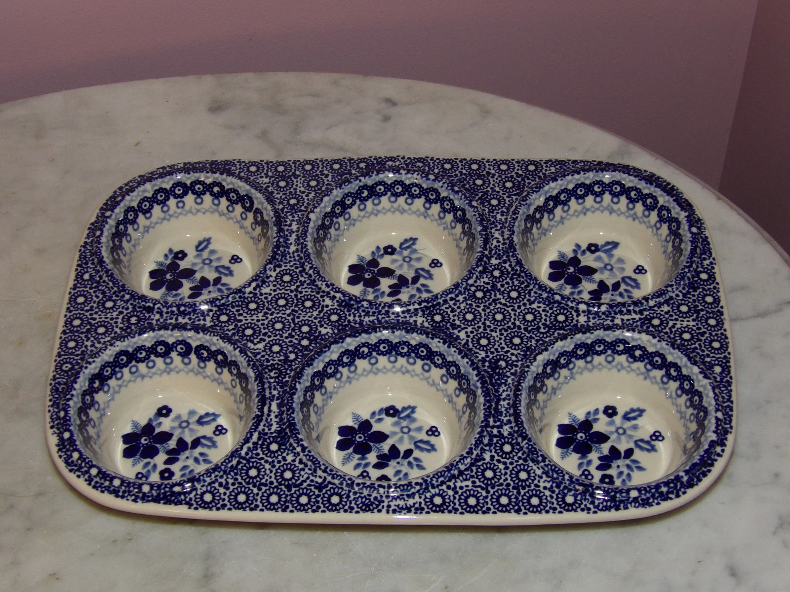 Polish Pottery Muffin Pan! UNIKAT Signature Rembrandt in Blue Pattern!
Opens in a new window or tab