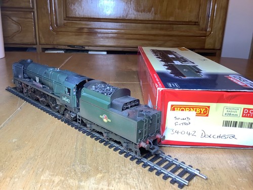 hornby BR 4-6-2 Rebuilt West Country Class Loco 34042 Dorchester with ESU Sound - Picture 4 of 6
