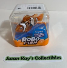 Zuru Robo Alive Fish Orange Swims like a real fish (batteries included)