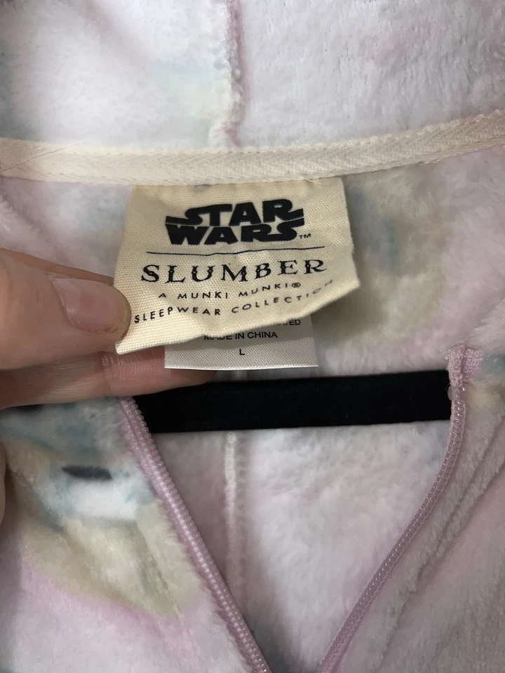 Pijama Baby Yoda Star Wars adulto talla grande rosa  Foto 2 de 4