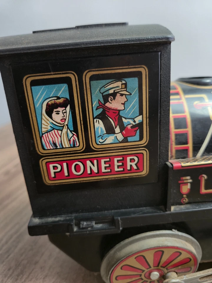 Locomotive tôle KO Japan Pioneer 1875 jouet ancien tin toy train vintage 60s - Photo 2/4