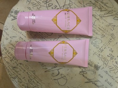 VERSACE BRIGHT CRYSTAL 4 PIECES : 3.0 EDT Sp,3.4 Shower Gel,3.4 Lotion,5 ML Mini