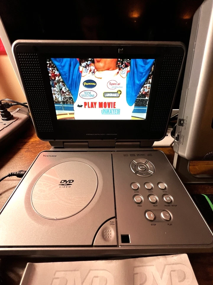 Paquete de accesorios para reproductor de DVD portátil de doble pantalla Venturer PVS1977 - PROBADO Foto 3 de 4
