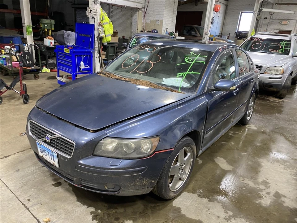 Решетка радиатора Volvo V40 V50 2004 04 2005 05 2006 06 2007 07 верхняя 1380358 - Изображение 4 из 4