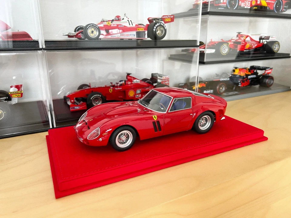 Ferrari 250 GTO (1962) 1:18 KK-Scale + Vetrina BBR - Immagine 2 di 4