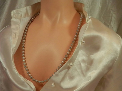 #ad #ad Very Nice Vintage 1970#x27;s Soft Silvery Glass Faux Pearl Necklace 2600o $14.49