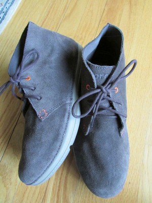 crocs thompson desert boot