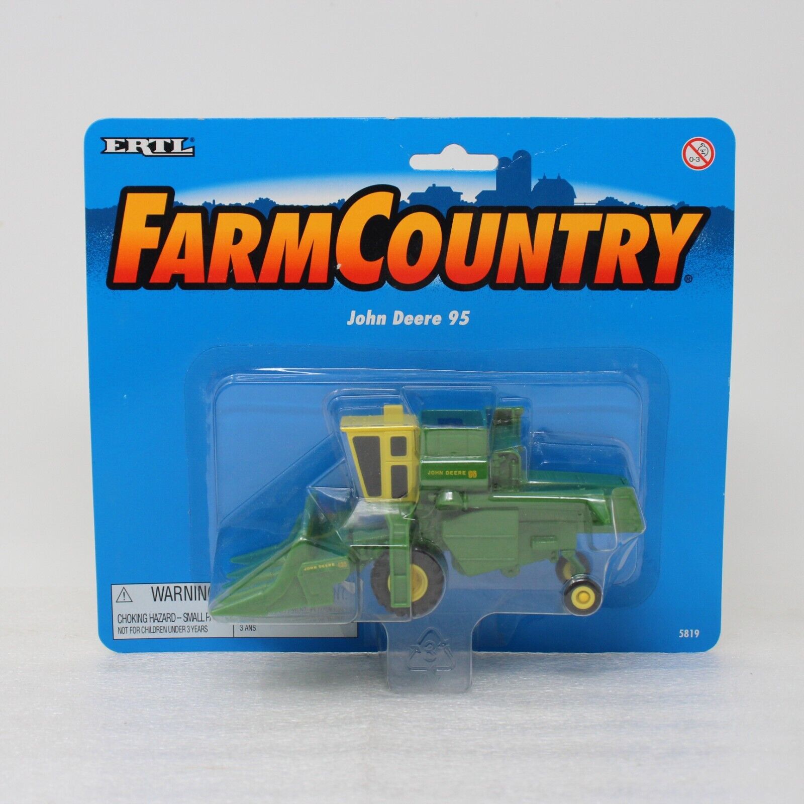 ERTL Farm Country John Deere 95 Combine With 435 Corn Head 1/64 Scale #5819