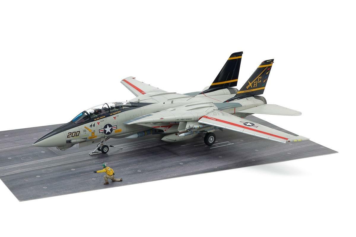 Tamiya 61122 1/48 Scale Model Kit U.S Grumman F-14A Tomcat Carrier Launch Set - Image 5