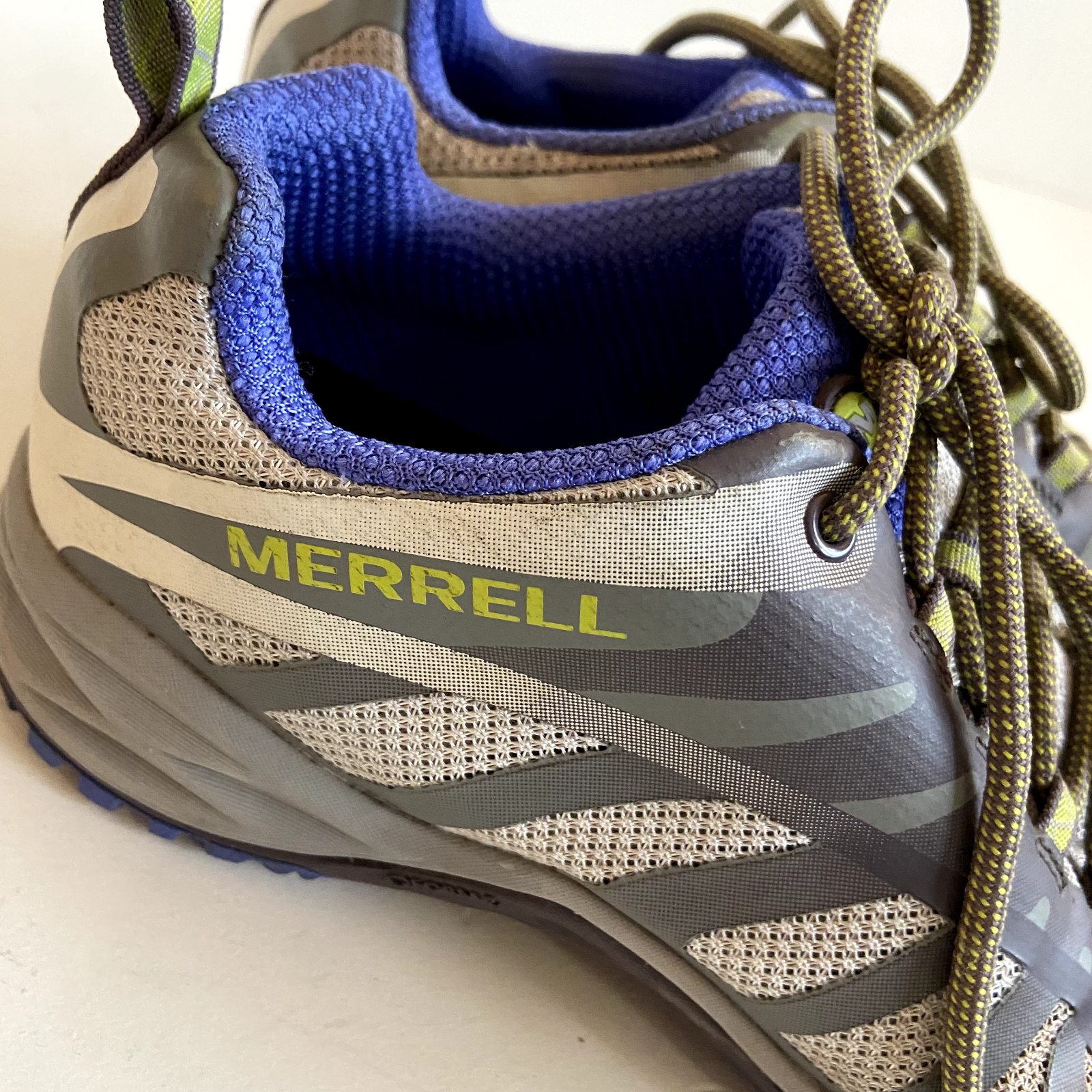 Stivali da trekking Merrell da donna Siren Edge Q2 grigio J41324 rete stringata 7 M