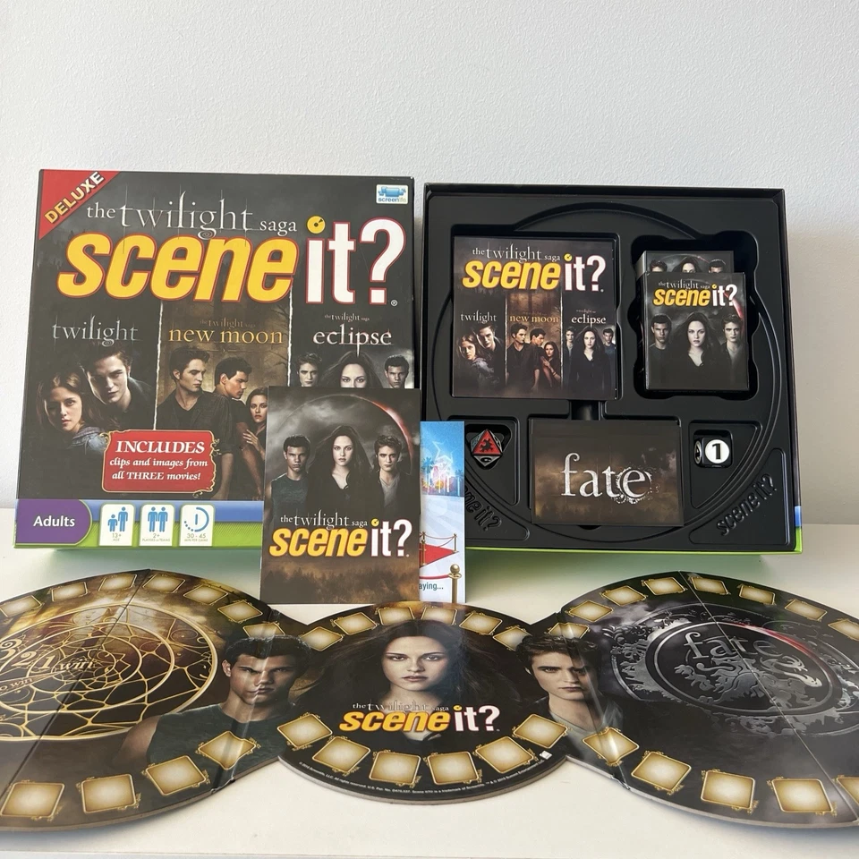 The Deluxe Twilight Saga DVD Board Game (2010) – Twilight, New Moon & Eclipse - Image 2 of 4