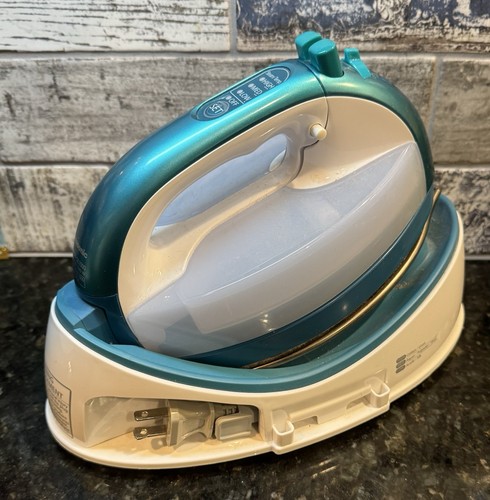 Plancha inalámbrica Panasonic NI-QL1100 360 grados estilo libre secado/vapor verde azulado acolchado - Imagen 4 de 13