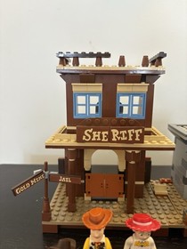 LEGO Toy Story 2 7594 Woody's Roundup! Missing A Few Pieces W/ Manual & Minifigu