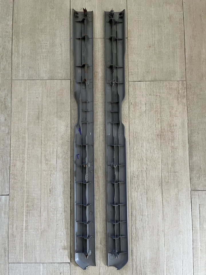 Placas de desgaste del umbral de la puerta de Toyota Tacoma gris conductor y pasajero 2001-2004 Foto 2 de 4