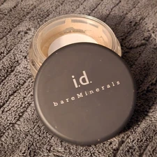 BareMinerals i.d. Foundation Medium SPF 15 Sunscreen 0.06 oz / 2 g New Sealed