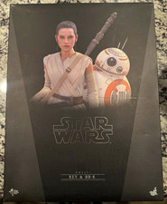 Hot Toys MMS337 Star Wars Rey & BB-8 1 6 Movie Masterpiece
