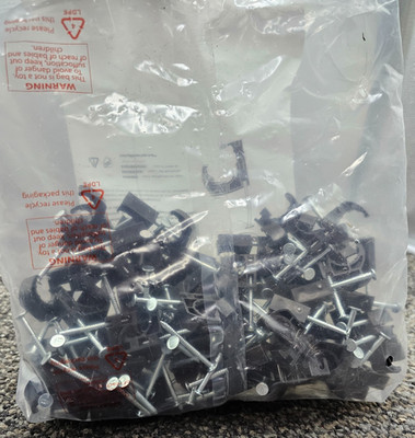 (QTY 1000) PROFLO PF34240 1/2'' Poly Half Clamp With Barb Nail Preloaded