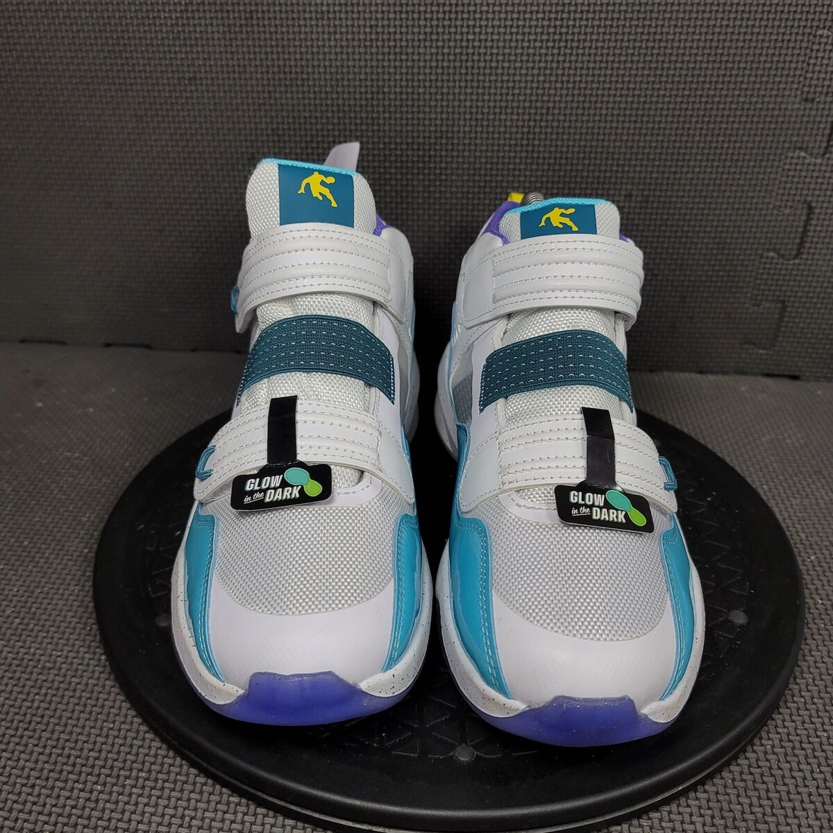 AND1 Glow In The Dark Basketball Shoes Youth Sz 6 White Blue AND1 Glow In The Dark Basketball Shoes Youth Sz 6 White Blue