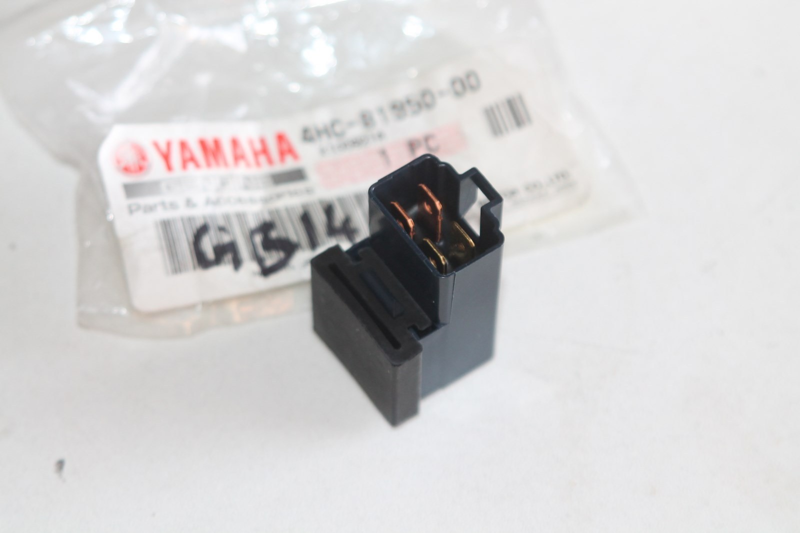 Relais authentique Yamaha 4HC-81950-00 en qualité d'origine NOS