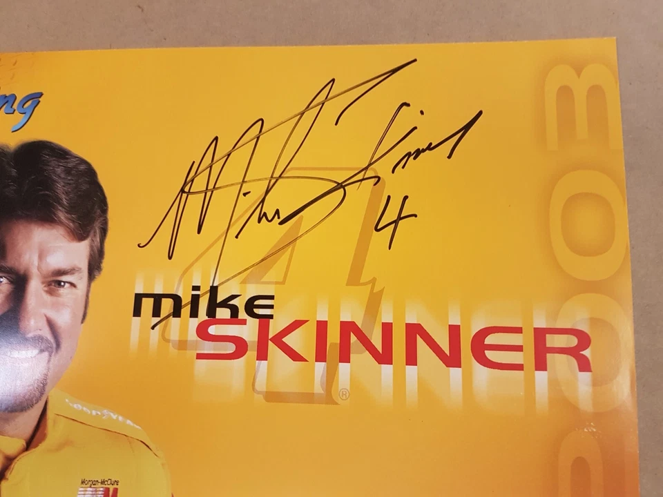 Foto autógrafa firmada por Mike Skinner 8x10 carreras deportivas Foto 2 de 4