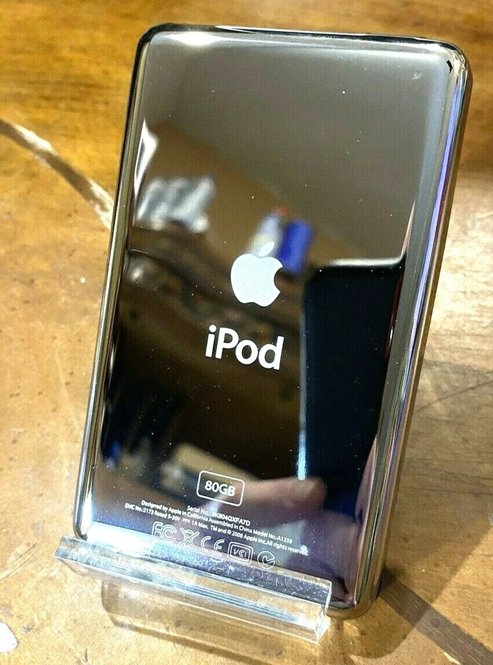 Apple iPod Classic 6th Generation Blue (80 GB) MB147LL - Great CONDITION !! - Image 3 of 4