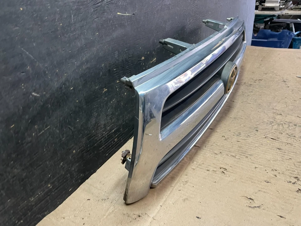 Toyota 4Runner 1999 2000 parrilla superior delantera OEM U6080 DG Foto 3 de 4