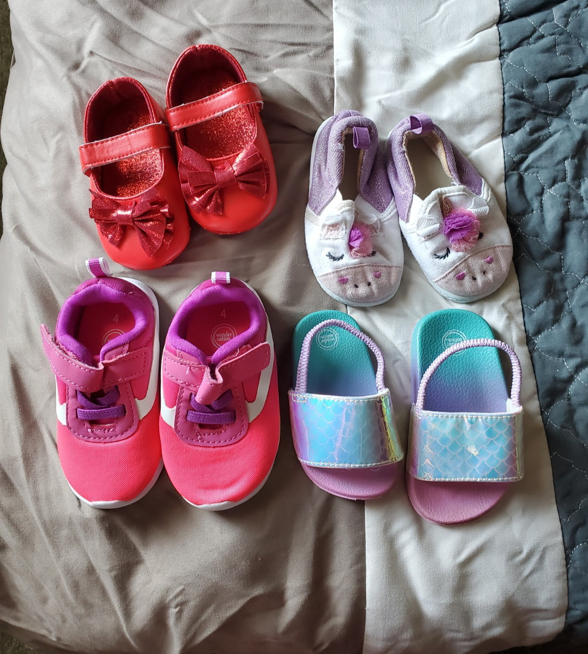 Size 2 And 4 Dress Shoes Sneakers Sandals
