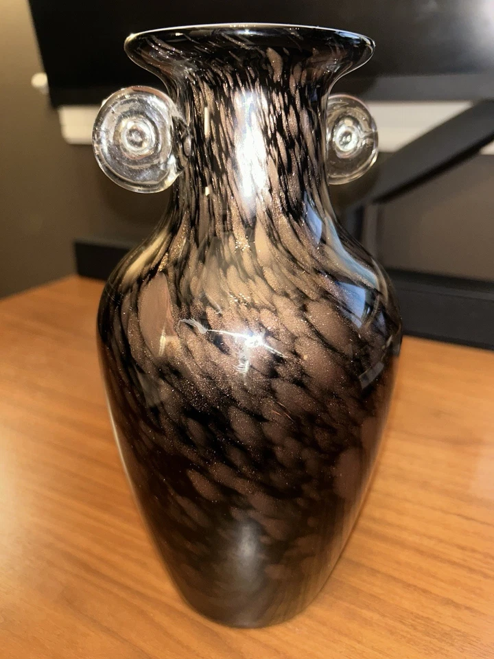 Jarrón soplado a mano con mango de vidrio artístico de Murano - remolino de aventurina negro y bronce Foto 2 de 4