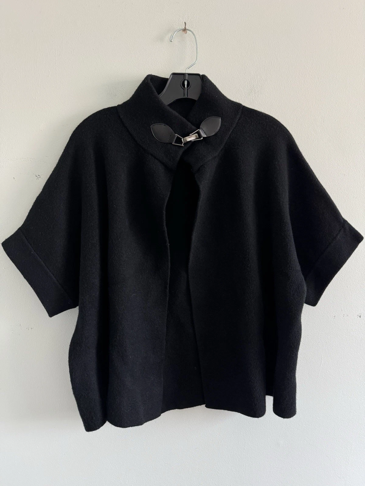 Cecile Wang France Black Poncho One Size
Opens in a new window or tab