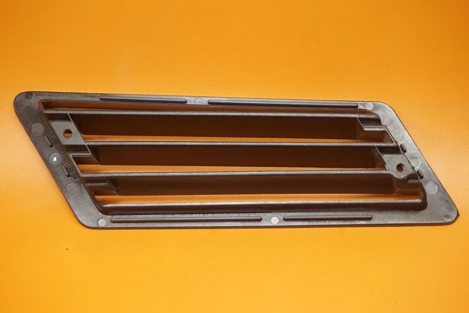 REJILLA GUARDABARROS MERCEDES BENZ G500 2000 2001 2002 2003 2004 2005 2006 4638810085 Foto 3 de 4