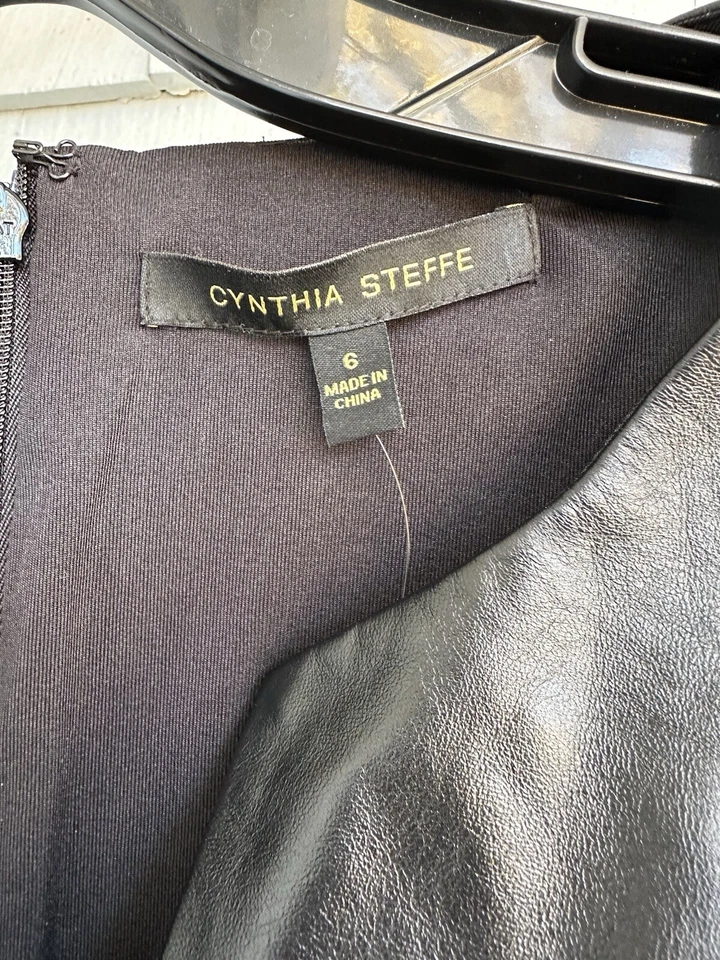 Vestido Cynthia Steffe ceñido al cuerpo púrpura cuero negro corpiño mezcla rayón cuerpo talla 6 Foto 3 de 4