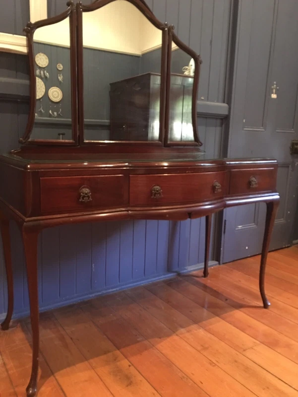 Antique Bell Brothers Mirrored Dresser Antiques Gumtree Australia Antique Bell Brothers Mirrored Dresser
