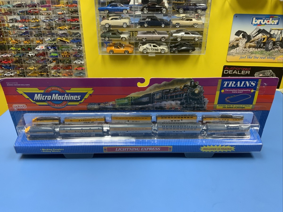 Micro Machines Rio Grande Lightning Express Passenger Train w