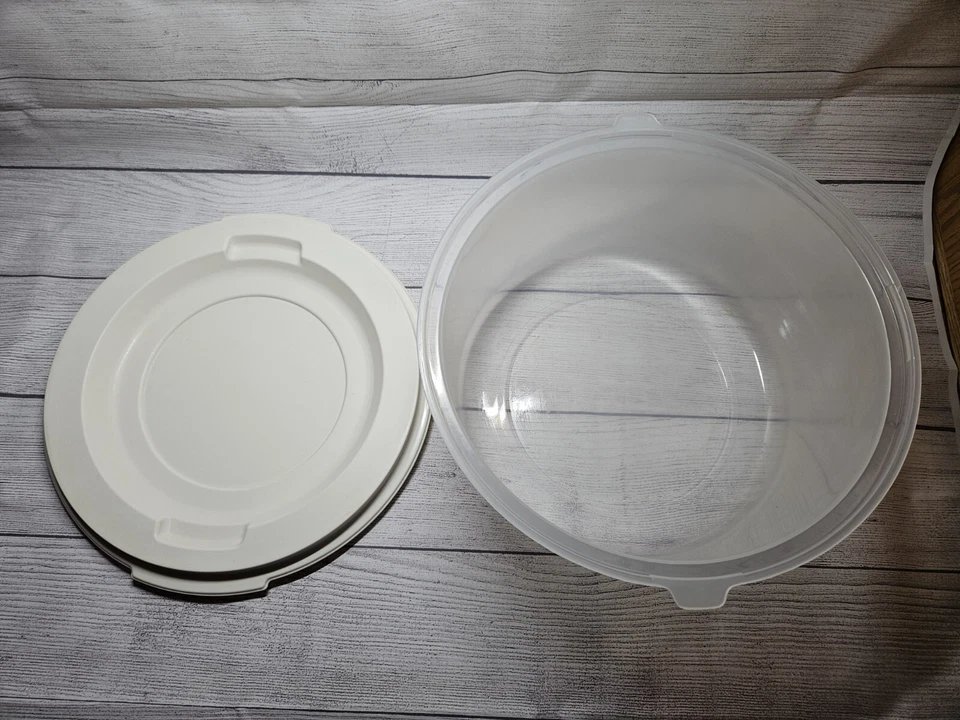 Vtg Rubbermaid Servin' Saver Angel Food Cake Storage Container w/ Snap Lid 0093 - Image 4 of 4