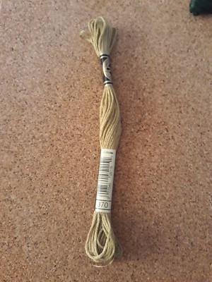 DMC 370 Khaki Beige Grün Litzen Zahnseide Stickgarn Brandneu 
