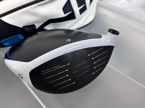 TaylorMade SIM 2 Max 10.5 Driver Head only ( RH ) w/cover - Picture 8 of 12