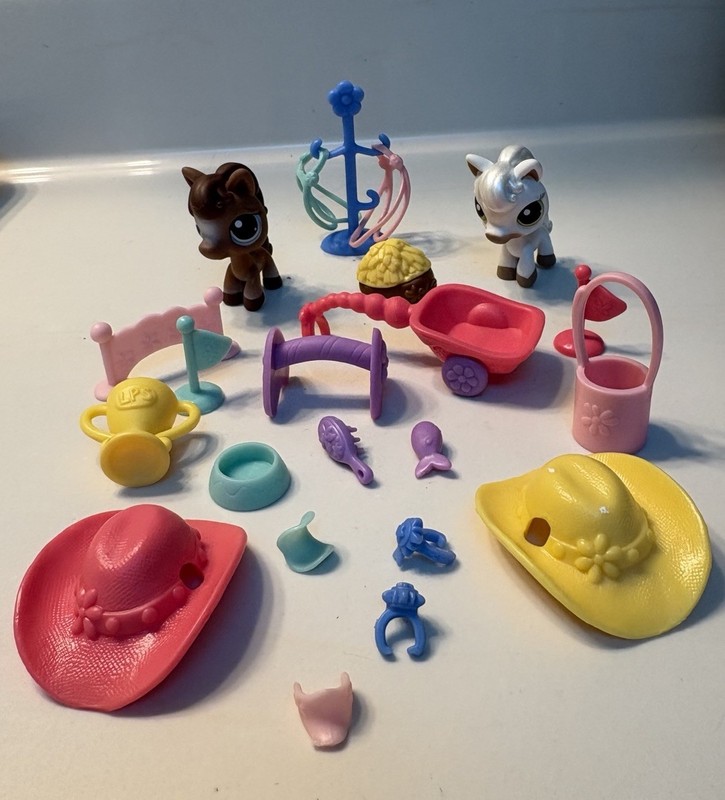Littlest Pet Shop Raceabout Ranch Lot Gen 2 337 338  Horse & All Accessories LPS