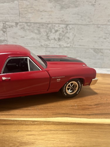 ERTL American Muscle 1970 Chevrolet El Camino 454 SS 1:18 Diecast Car Apple Red - Picture 5 of 12
