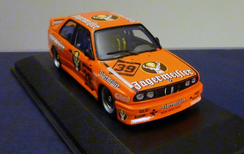 Minichamps 1:43 - BMW M3 DTM 1988 - Avus-Rennen M. Ketterer "Jagermeister" - Immagine 2 di 4