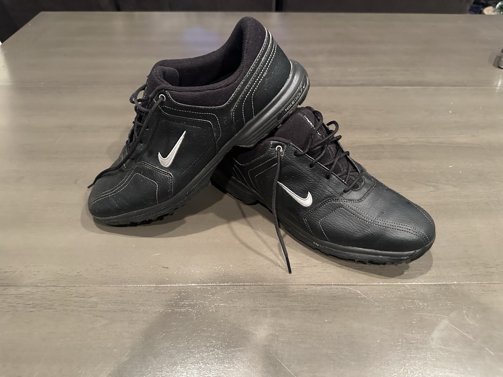 Club Sneakers